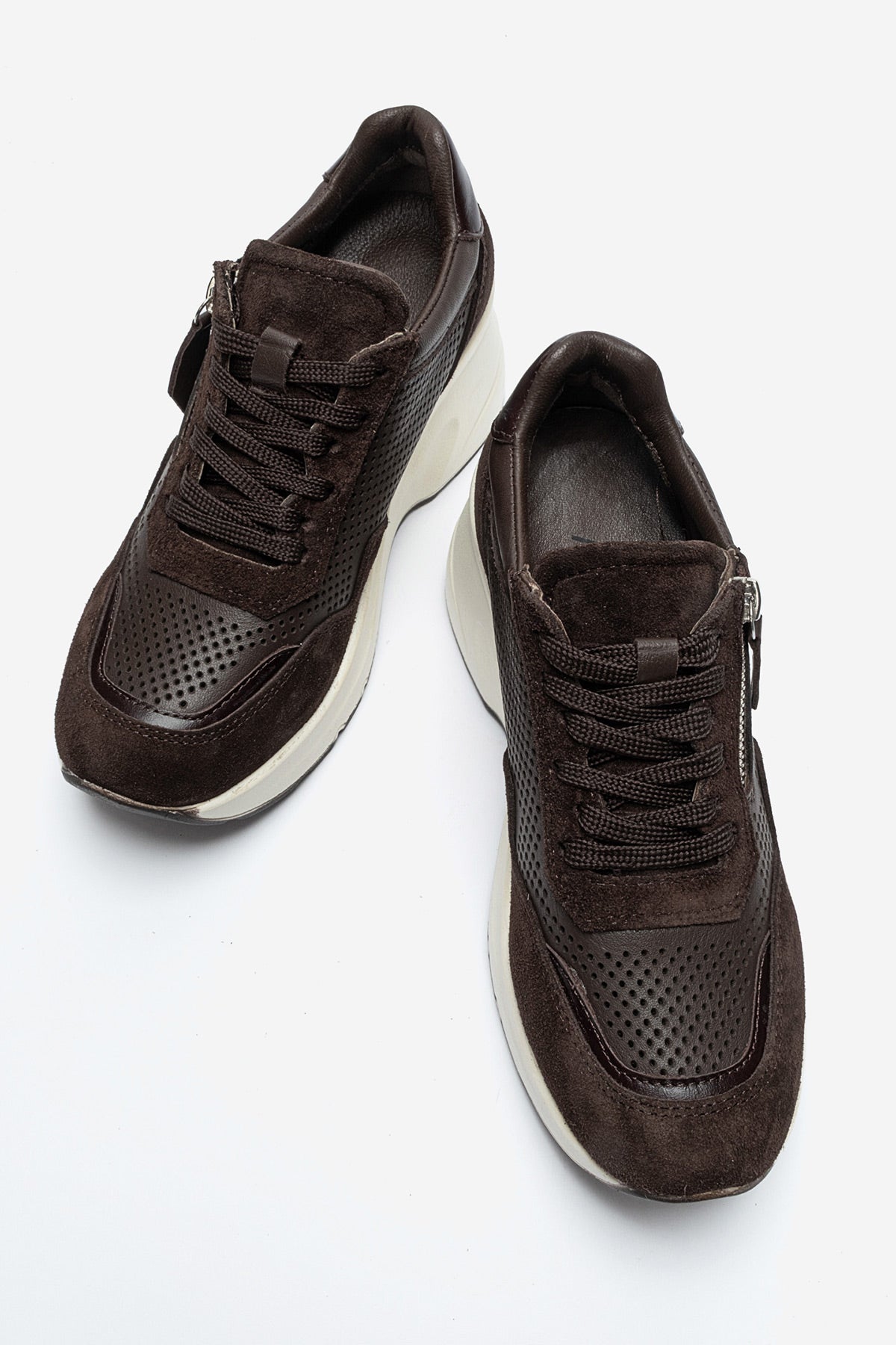 Kadın Hakiki Deri Kahve Süet Lazer Kesim Dolgu Topuklu Sneaker Tia