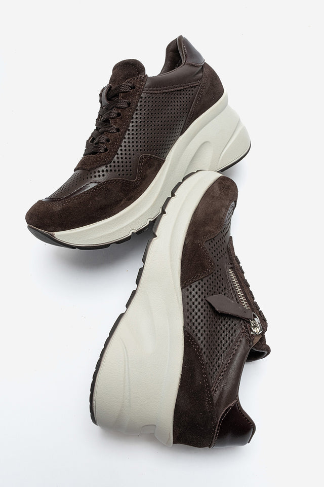 Kadın Hakiki Deri Kahve Süet Lazer Kesim Dolgu Topuklu Sneaker Tia