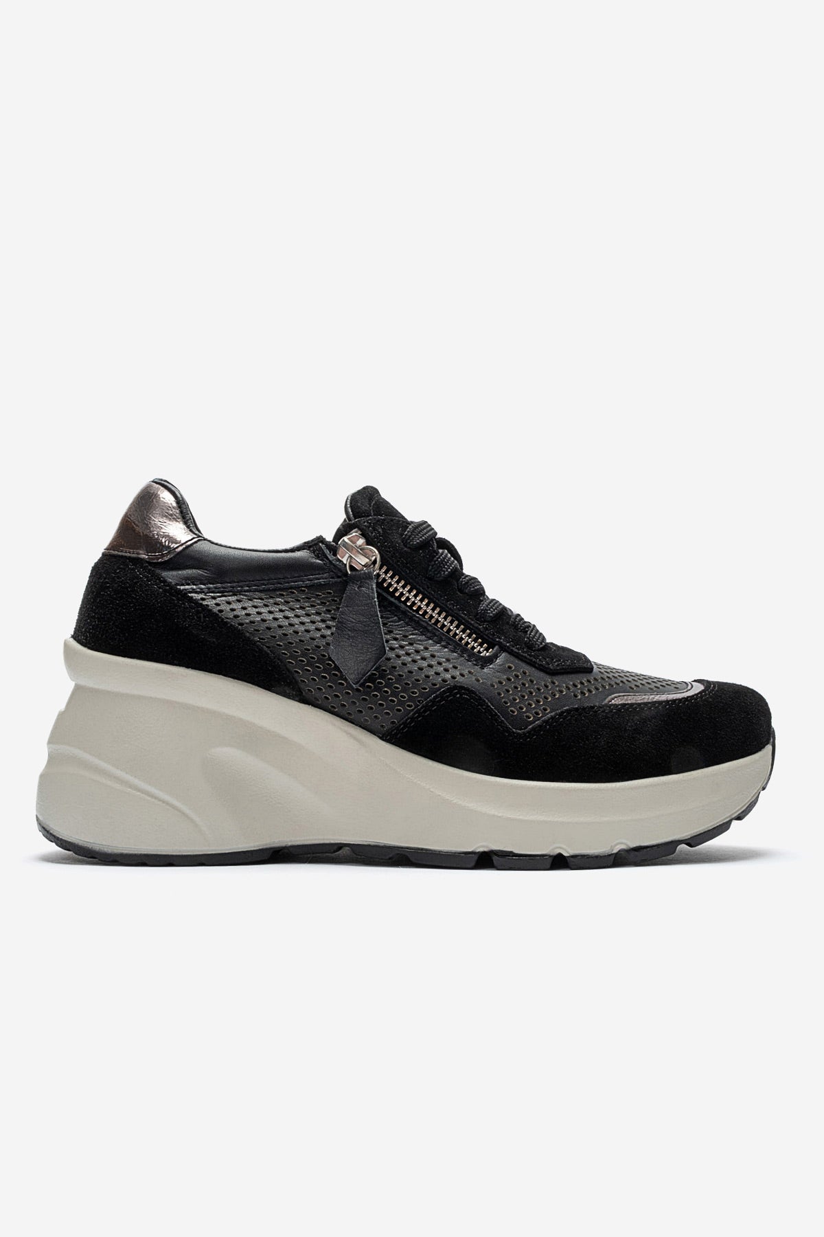 Kadın Hakiki Deri Siyah Süet Lazer Kesim Dolgu Topuklu Sneaker Tia