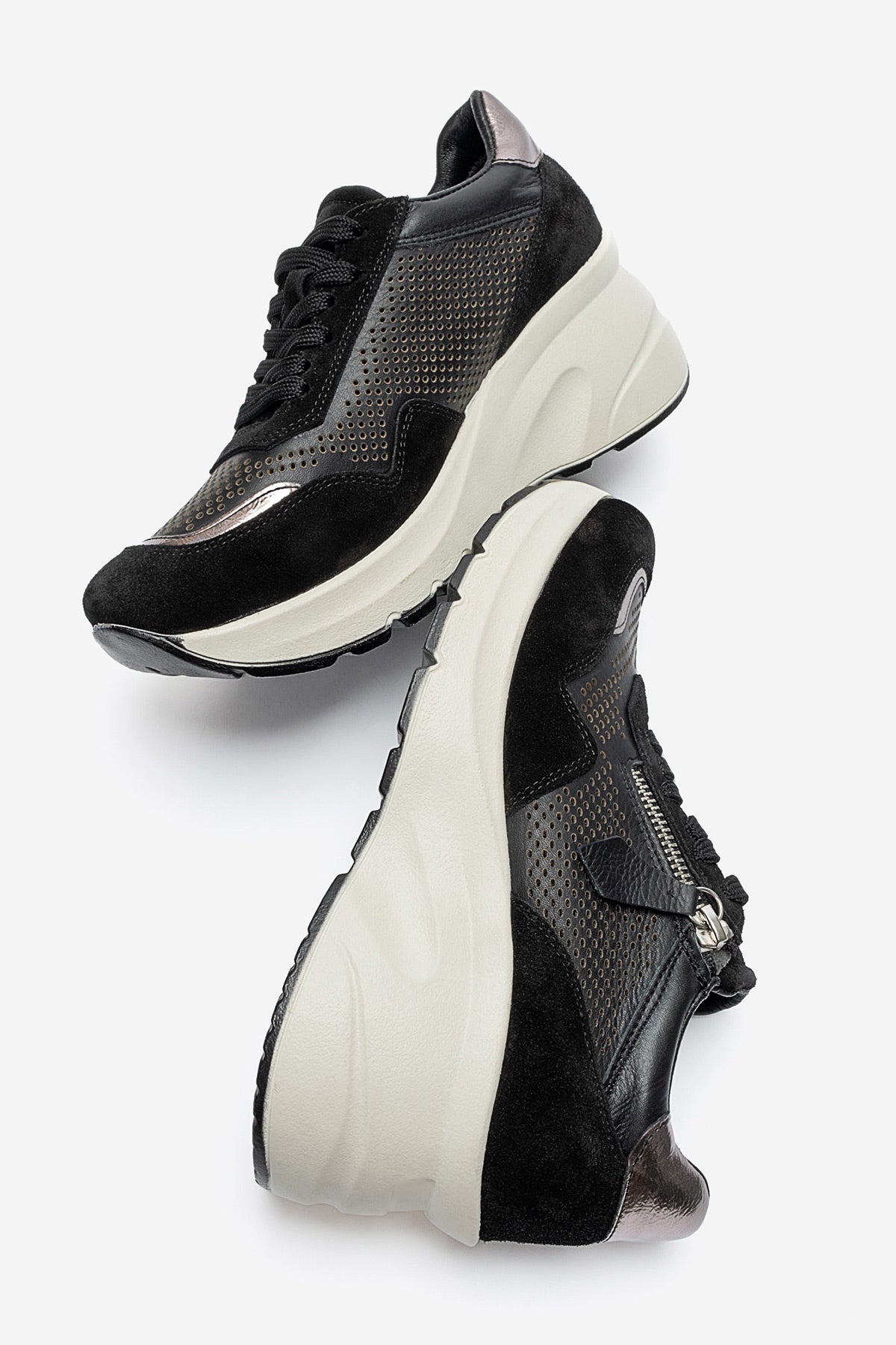 Kadın Hakiki Deri Siyah Süet Lazer Kesim Dolgu Topuklu Sneaker Tia