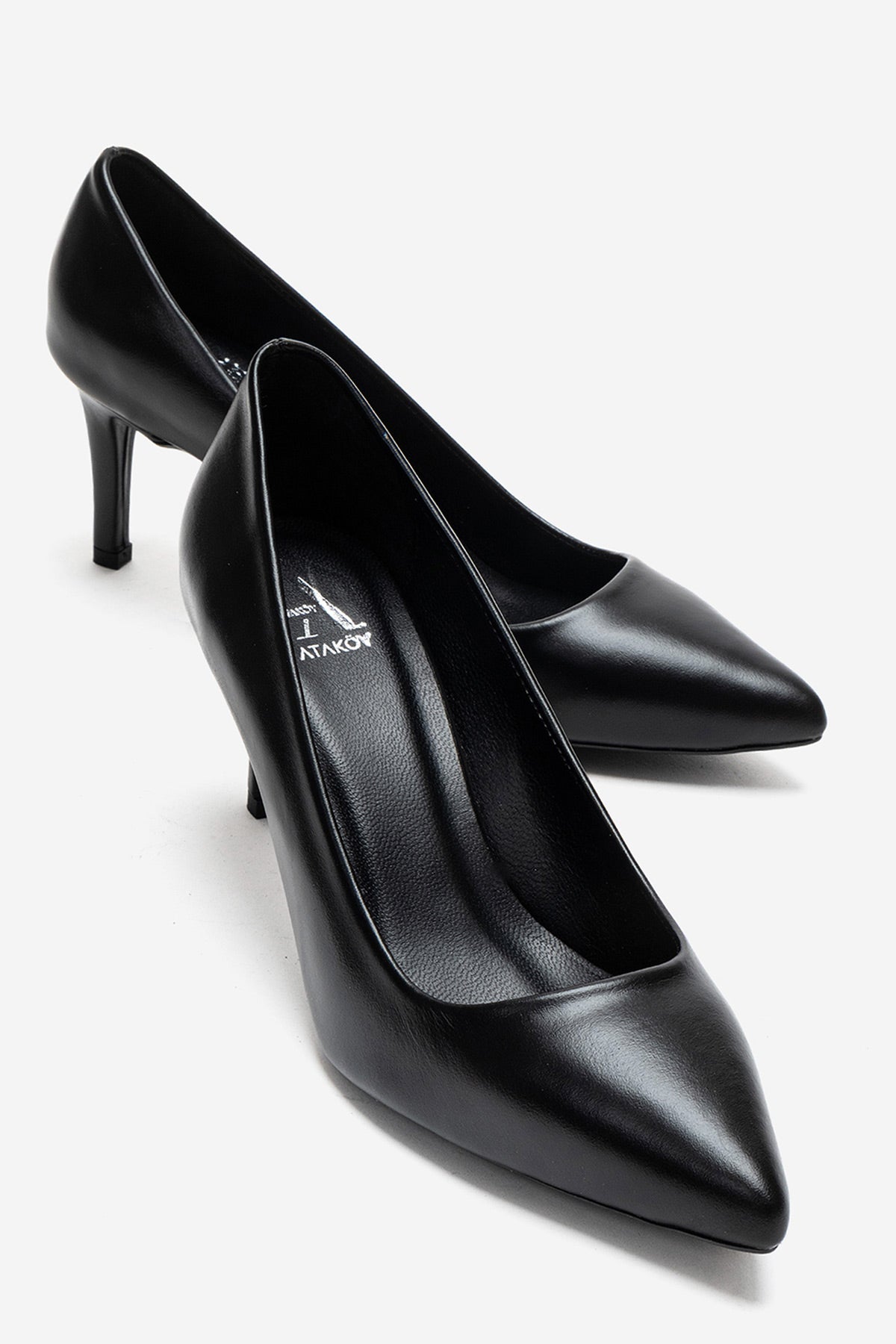 Kadın Hakiki Deri Siyah Sivri Burun 8 cm Yüksek İnce Topuklu Klasik Stiletto Romina