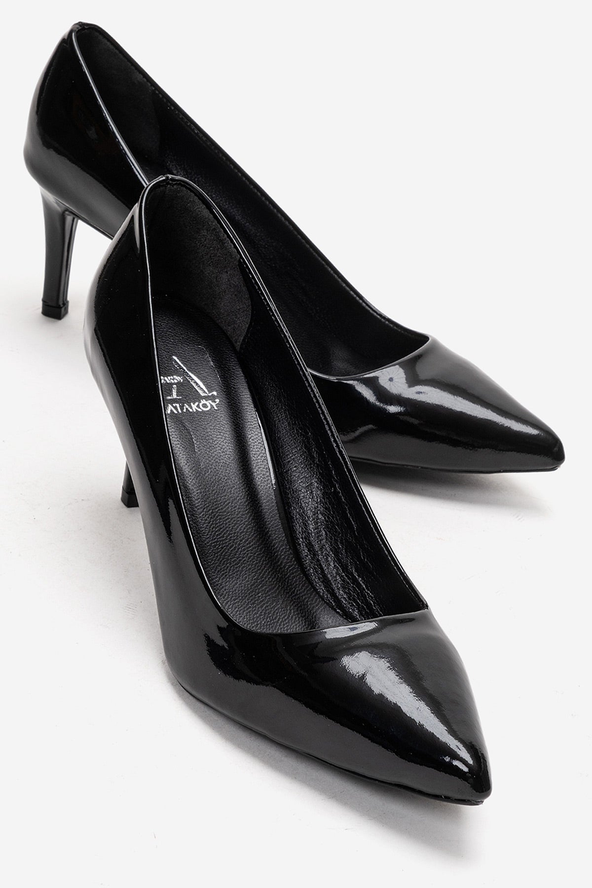 Kadın Hakiki Deri Siyah Rugan Sivri Burun 8 cm Yüksek İnce Topuklu Klasik Stiletto Romina