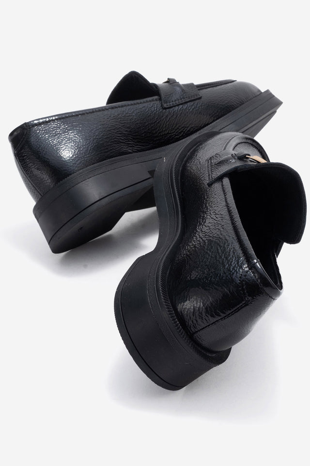 Kadın Hakiki Deri Siyah Dokulu Altın Metal Tokalı Kalın Taban Loafer Bolzano