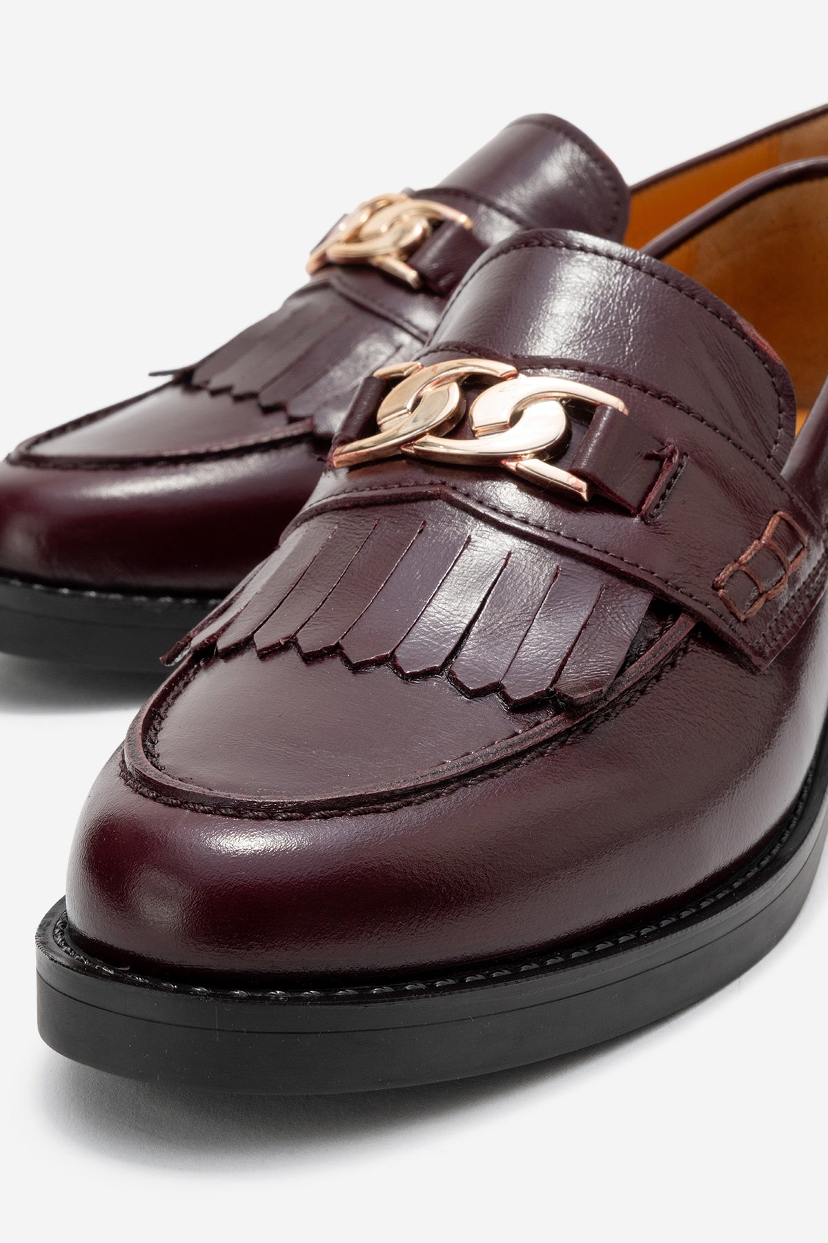 Kadın Hakiki Deri Bordo Saçaklı Altın Zincir Tokalı Loafer Cremona