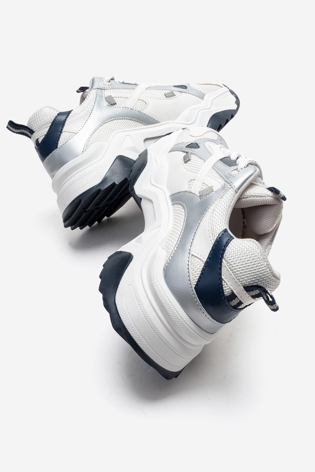 Kadın Beyaz Lacivert Bağcıklı Kalın Tabanlı Platformlu Sneaker Sia