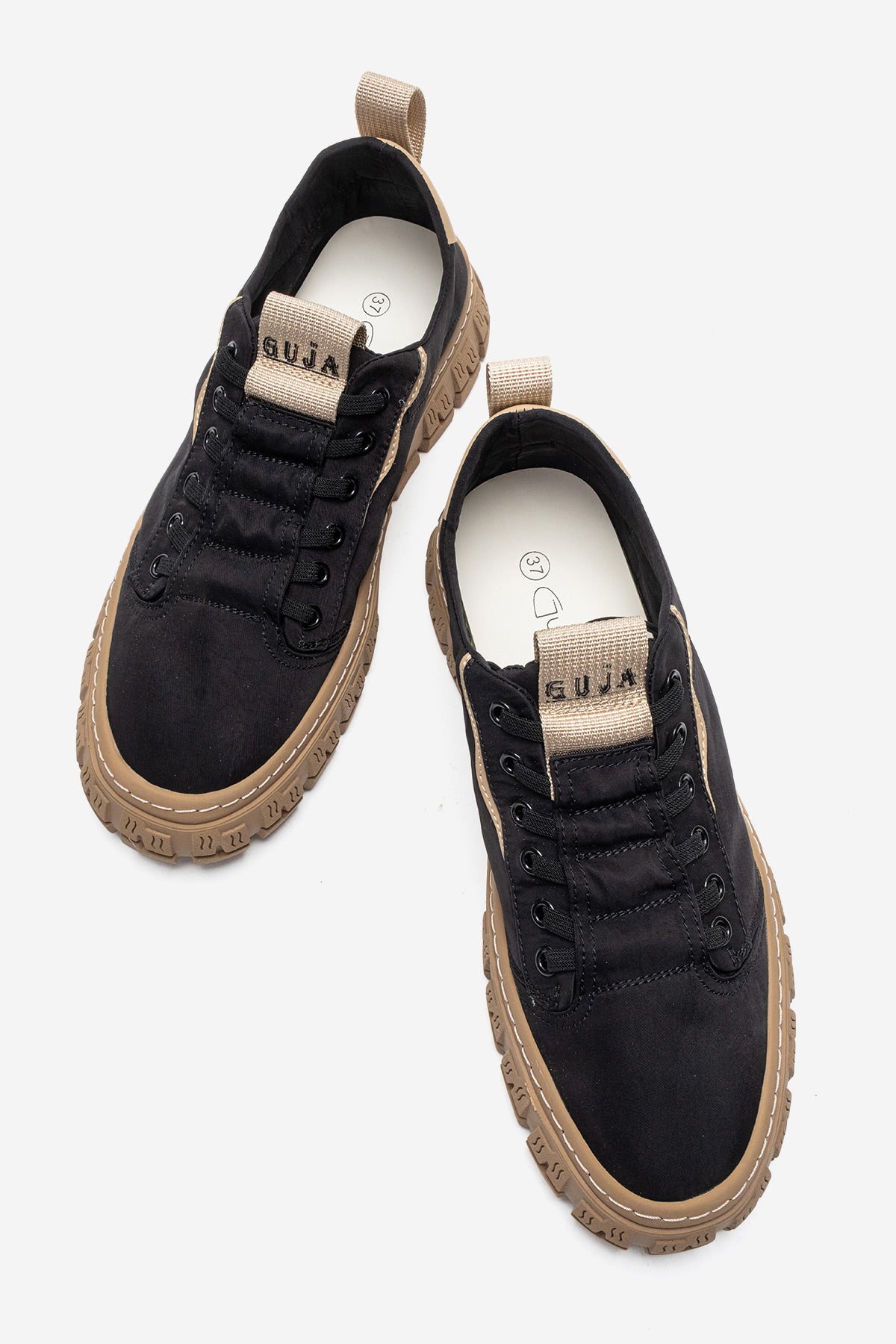 Kadın Siyah Bağcıklı Kalın Kauçuk Tabanlı Sneaker Ayakkabı Kaia