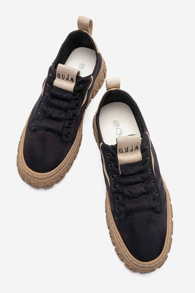 Kadın Siyah Bağcıklı Kalın Kauçuk Tabanlı Sneaker Ayakkabı Kaia
