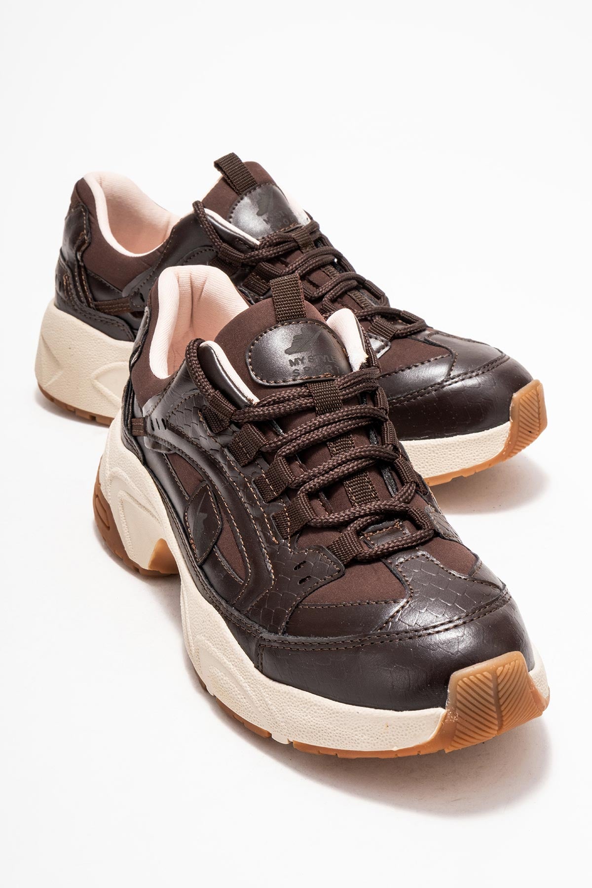 Kadın Kahve Bağcıklı Kalın Kauçuk Tabanlı Sneaker Ayakkabı Nia