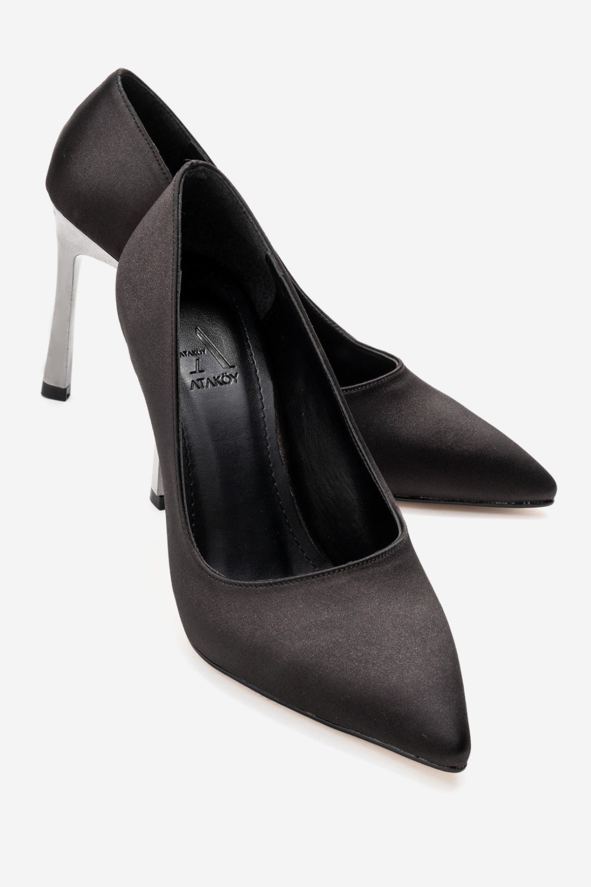 Kadın Siyah Saten Sivri Burun Metal 9 cm Yüksek İnce Topuklu Stiletto Francesca