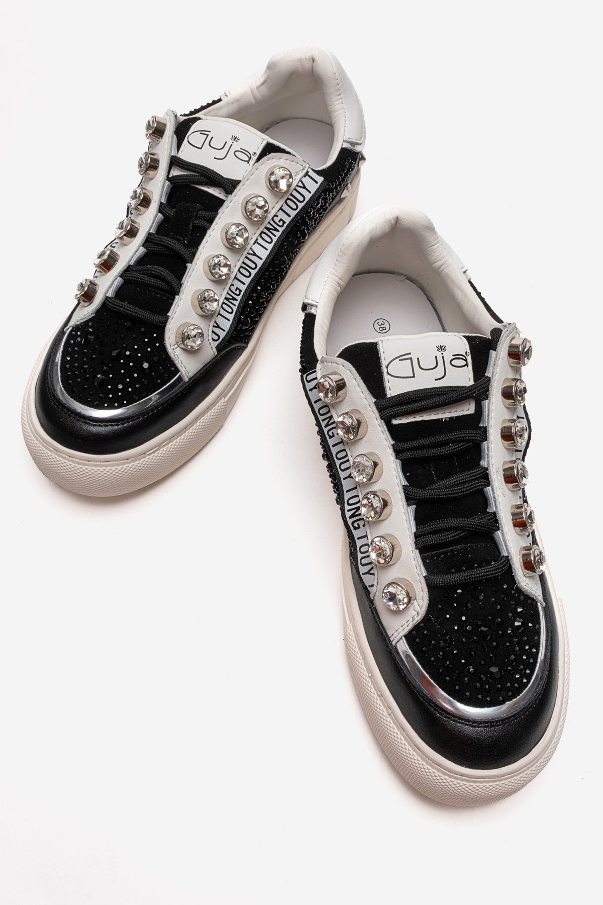 Kadın Siyah Gümüş Taşlı Zımba Detaylı Kalın Tabanlı Sneaker Candela