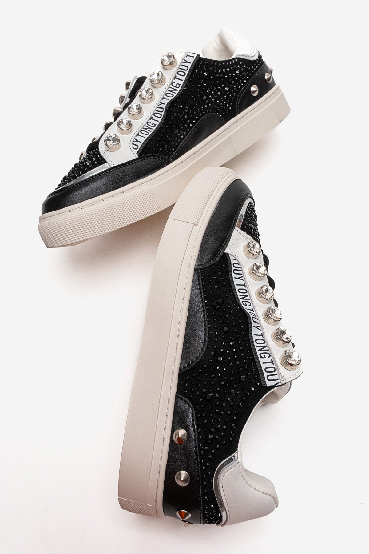 Kadın Siyah Gümüş Taşlı Zımba Detaylı Kalın Tabanlı Sneaker Candela