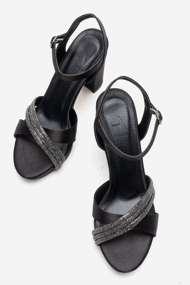Kadın Siyah Saten Taşlı Çapraz Bantlı 10 cm Platform Kalın Topuklu Sandalet Bellina
