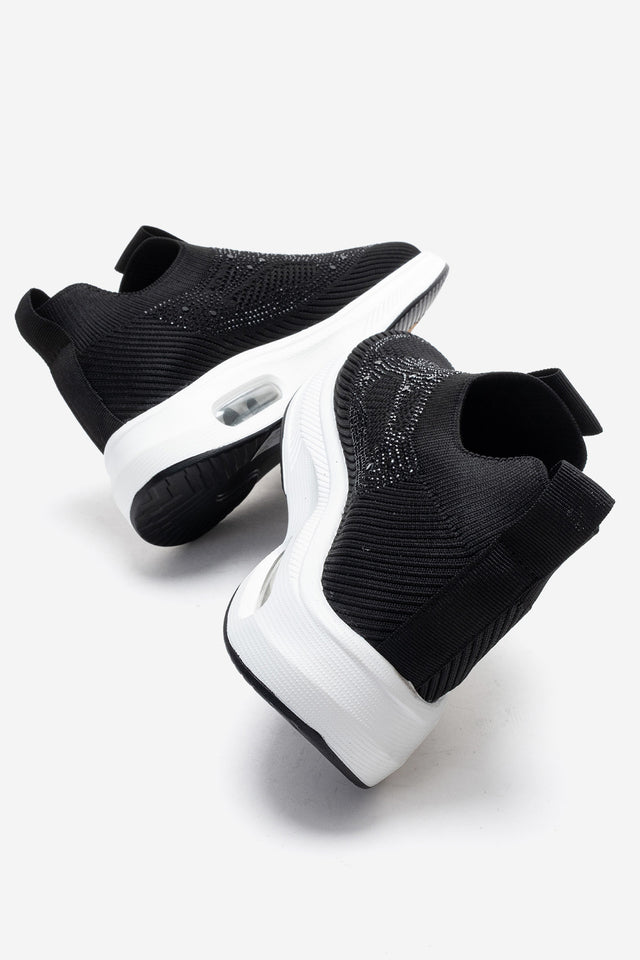 Kadın Siyah Taş Detaylı Bağcıksız Hafif Tabanlı Sneaker Colomba