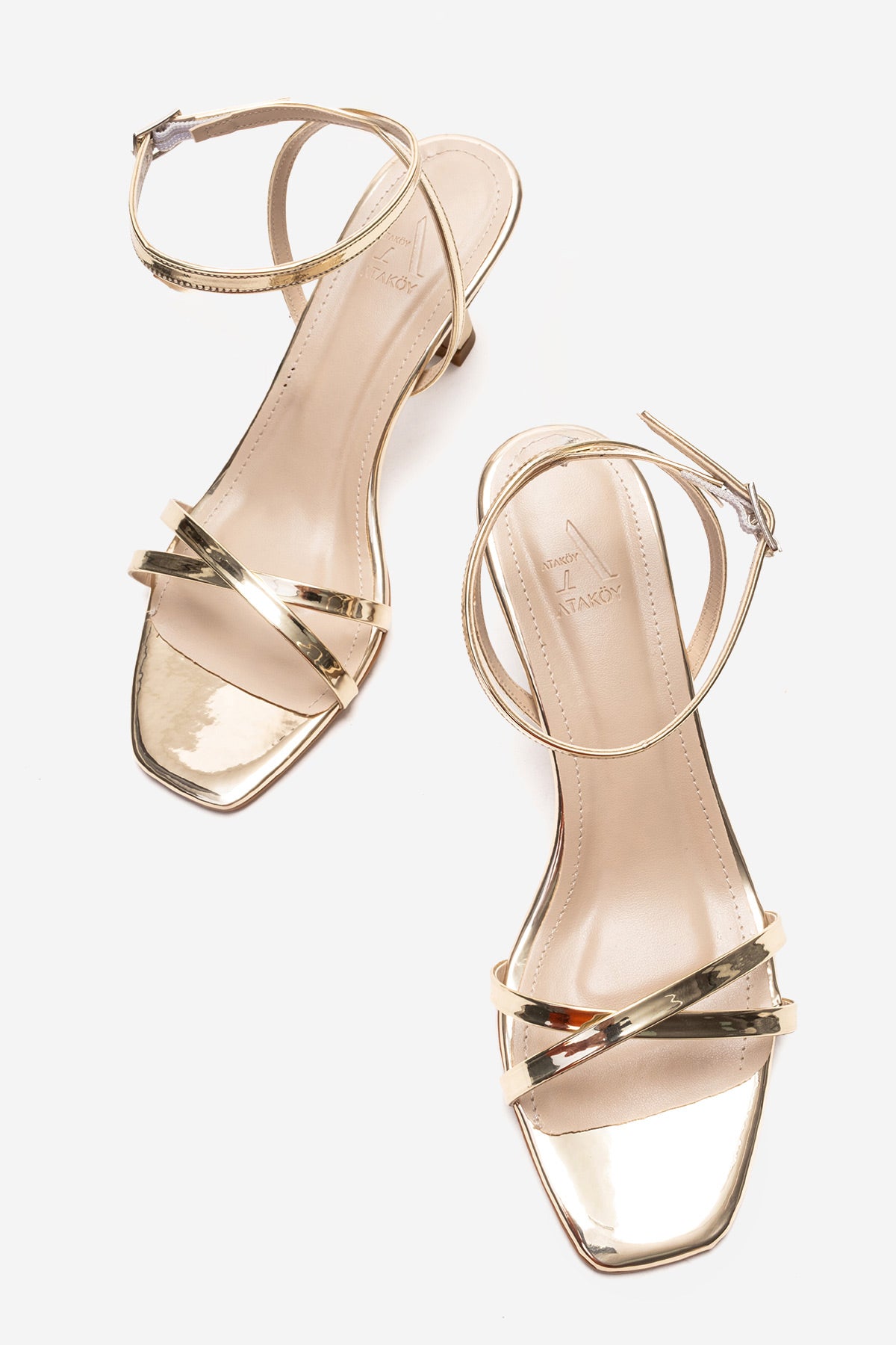 Kadın Altın Ayna İnce Çapraz Bantlı Bilekten Tokalı 7 cm Orta Topuklu Sandalet Nicoletta